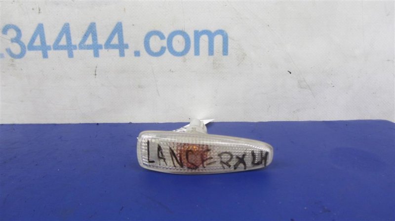 Повторитель поворота в крыло левый MITSUBISHI LANCER X 10 07-15 8351A001 Б/У