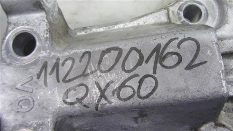 Кронштейн опоры двигателя правый QX60/JX35 12-20