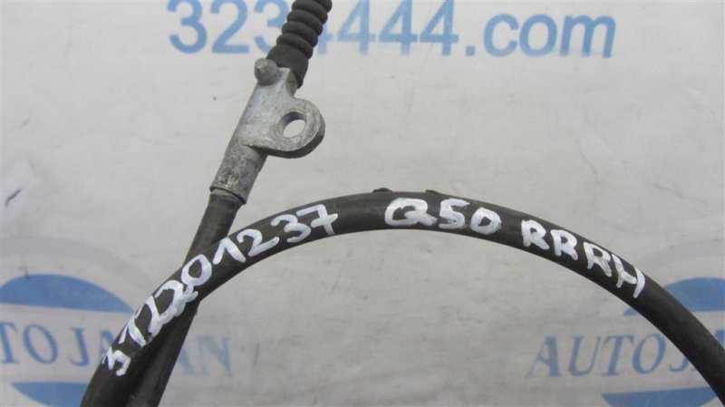 Трос стояночного тормоза Q50 15-20