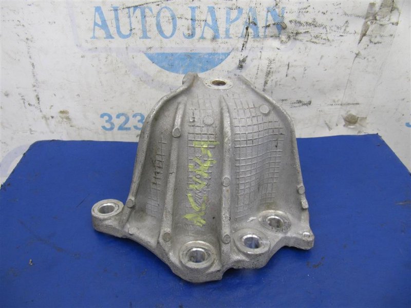 Кронштейн двигателя левый ACURA TLX 14-17 2015 Седан 2.4 50870-TZ4-A02 Б/У