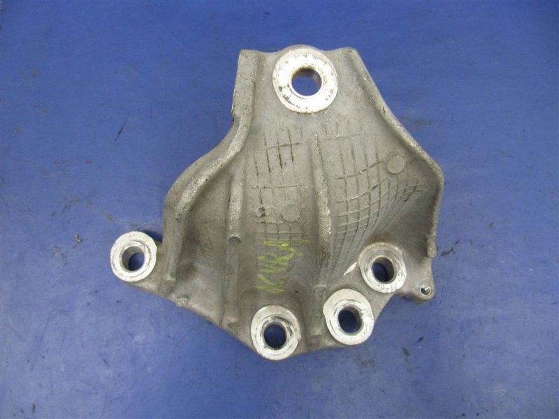 Кронштейн двигателя левый TLX 14-17 2015 Седан 2.4