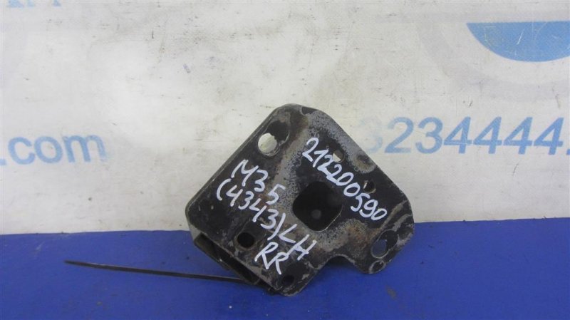 Кронштейн усилителя заднего бампера левый INFINITI M35/M45 04-10 Седан 3.5 VQ35DE