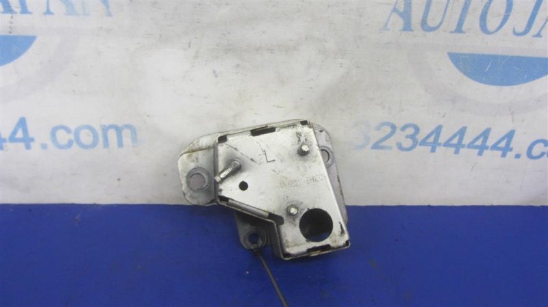 Кронштейн усилителя заднего бампера левый M35/M45 04-10 2006 Седан 3.5 VQ35DE