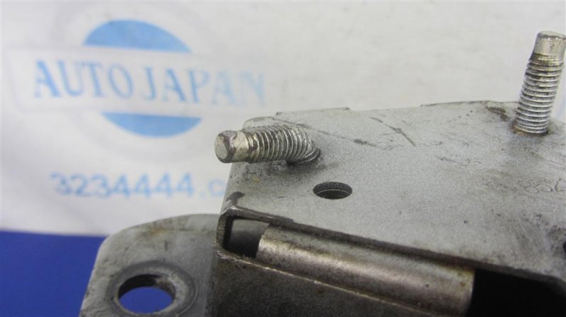 Кронштейн усилителя заднего бампера левый M35/M45 04-10 2006 Седан 3.5 VQ35DE