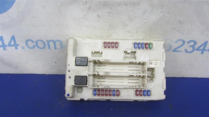 Блок предохранителей моторный отсек NISSAN MURANO Z51 07-14 2009 Внедорожник 3.5 284B7-1AA0A Б/У