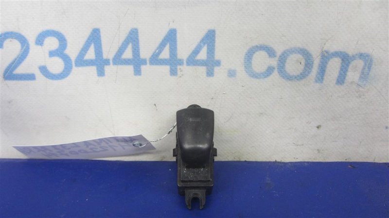 Кнопка стеклоподъемника NISSAN ALTIMA L33 12-18 2016 L33 2.5 25411-3TA3A Б/У