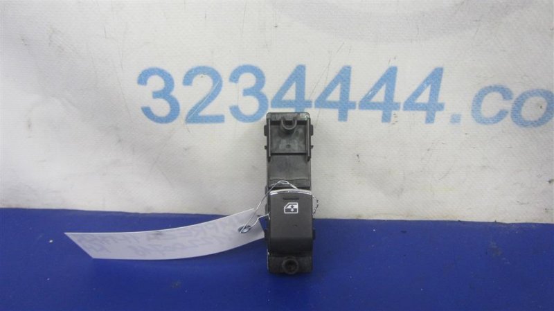 Кнопка стеклоподъемника задняя SUBARU IMPREZA 11-17 83071FJ180 Б/У
