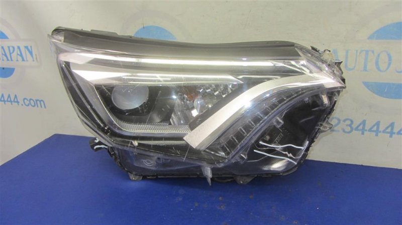 Фара передняя правая RAV4 13-19 Фара передняя правая RAV4 13-19