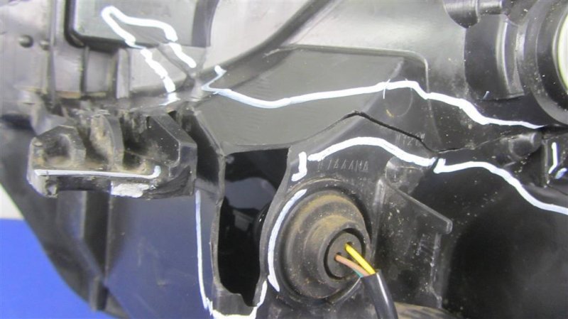 Фара передняя правая RAV4 13-19 Фара передняя правая RAV4 13-19