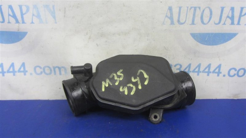 Патрубок воздушного фильтра INFINITI M35/M45 04-10 2006 Седан 3.5 VQ35DE 16576-EG000 Б/У