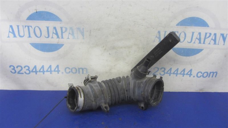 Запчасть патрубок воздушного фильтра TOYOTA CAMRY 40 06-11 17881-0H090 Б/У Патрубок воздушного фильтра TOYOTA CAMRY 40 06-11 17881-0H090 Б/У