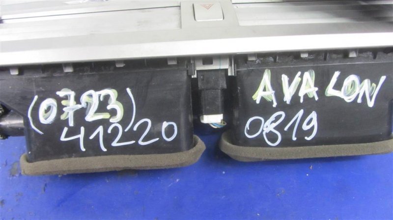 Блок управления печкой AVALON 05-12 2007 GSX30 3.5 2GR-FE