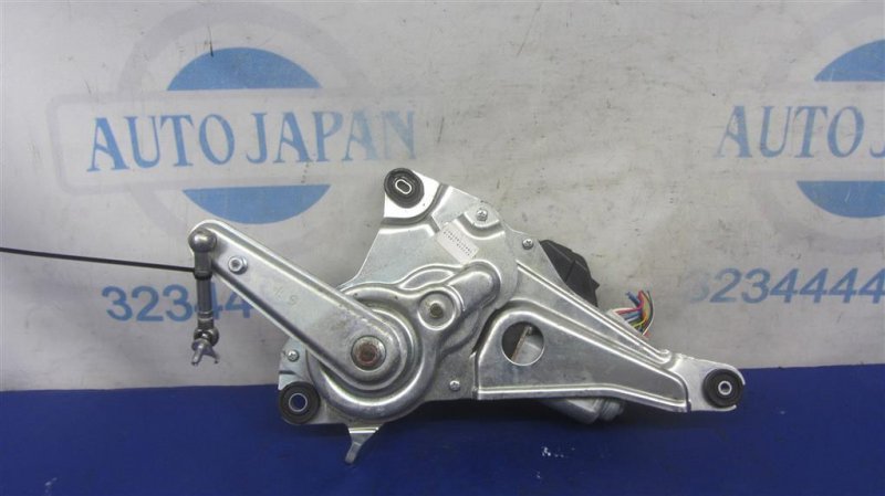 Моторчик привода ляды LEXUS LS460 06-12 Седан 4.6