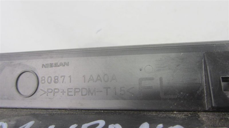 Накладка двери MURANO Z51 07-14 Накладка двери MURANO Z51 07-14