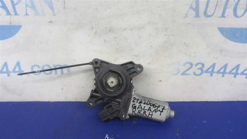 Моторчик стеклоподъемника задний правый MITSUBISHI GALANT 03-12 MR599950 Б/У