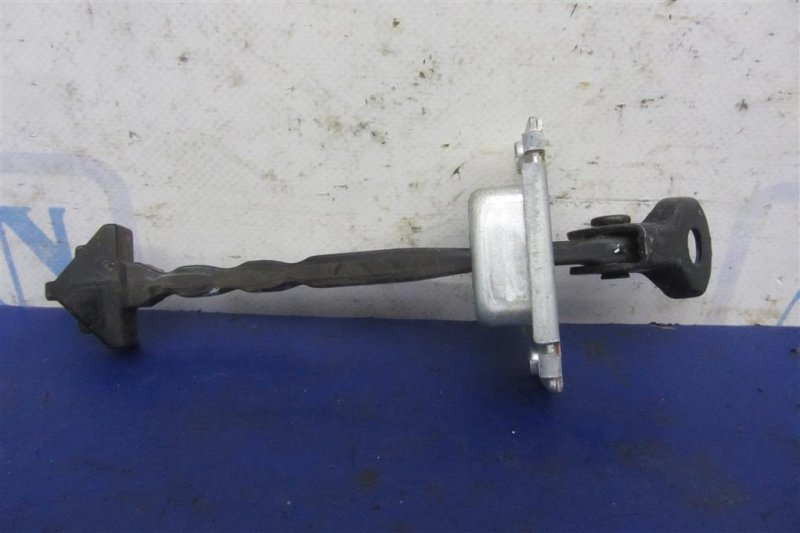 Ограничитель двери задний левый MAZDA 3 BL 09-13 2012 Седан 2.0 BBM472270B Б/У