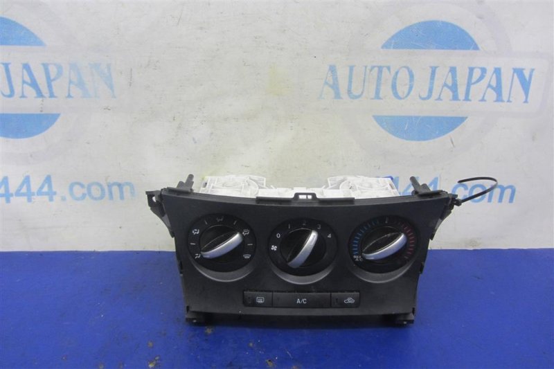 Запчасть блок управления печкой MAZDA 3 BL 09-13 2013 Седан 2.0 BFD1-61-190A Б/У Блок управления печкой MAZDA 3 BL 09-13 2013 Седан 2.0 BFD1-61-190A Б/У