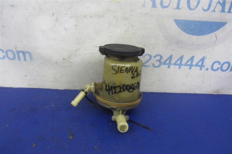 Бачок ГУР TOYOTA SIENNA 03-10 44360-08020 Б/У