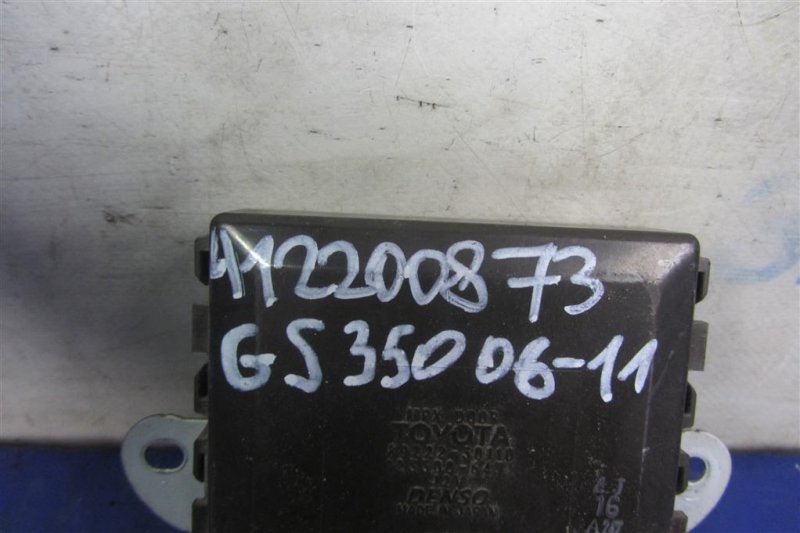 Блок управления дверей передний правый GS350 GS300 05-11