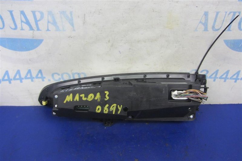 Монитор MAZDA 3 BL 09-13 Седан 2.0 Монитор MAZDA 3 BL 09-13 Седан 2.0