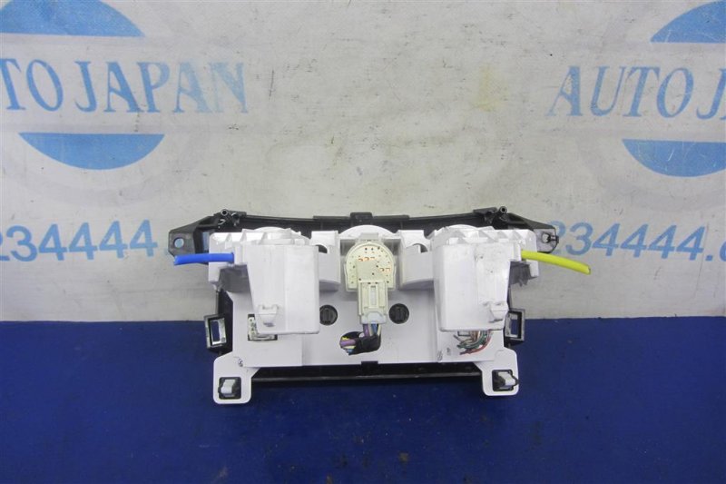 Блок управления печкой MAZDA 3 BL 09-13 Седан 2.0