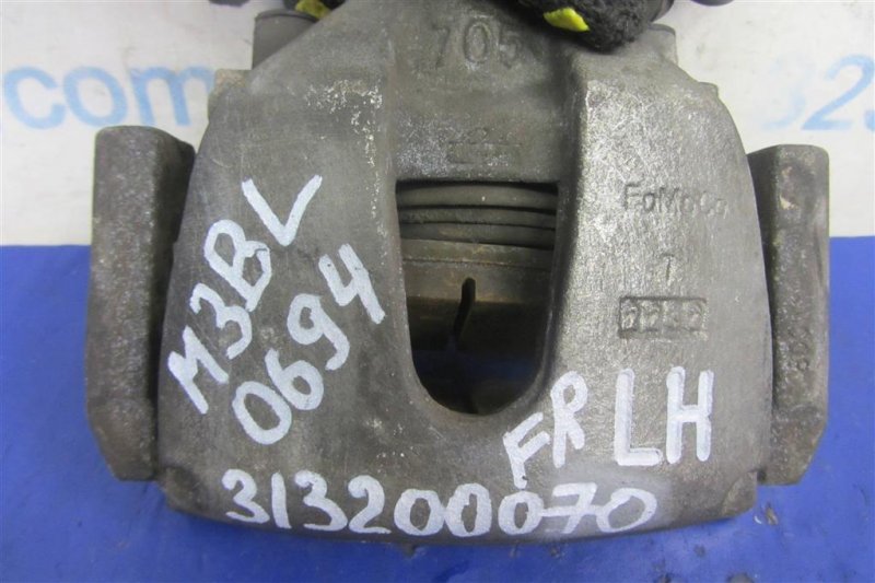 Суппорт тормозной передний левый 3 BL 09-13 2012 Седан 2.0