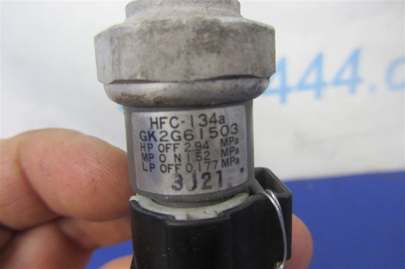 Датчик давления кондиционера MAZDA 6 GG 02-07