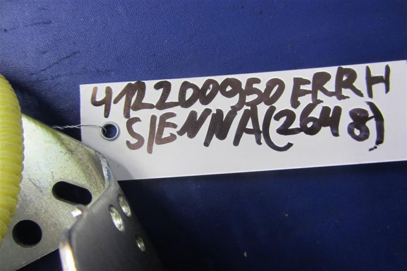 Ремень безопасности передний правый SIENNA 11-16 2014 Внедорожник 3.5