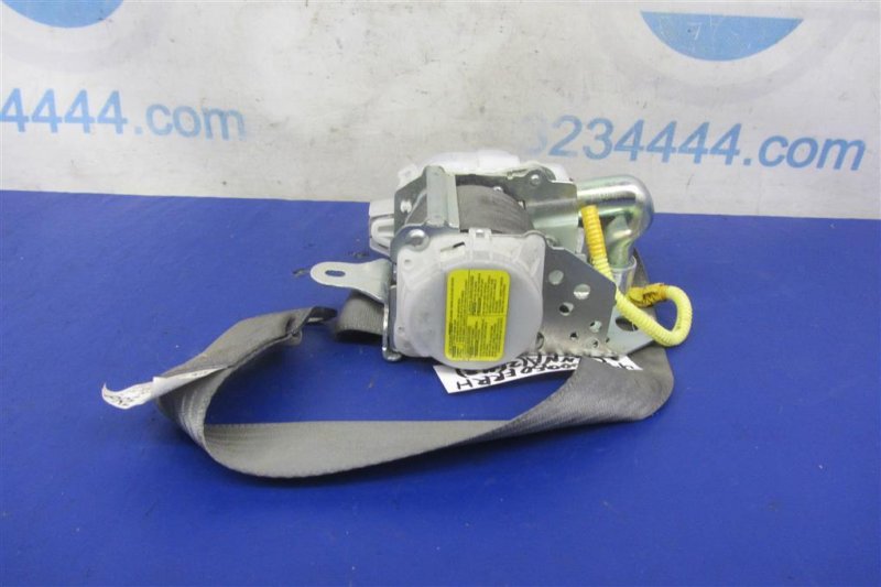 Ремень безопасности передний правый TOYOTA SIENNA 11-16 Внедорожник 3.5