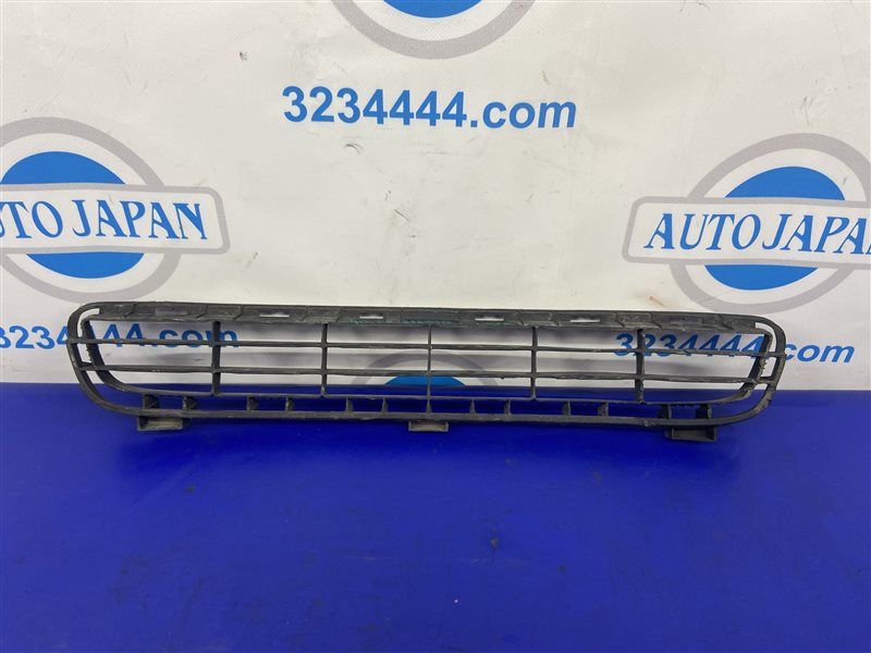 Решетка переднего бампера передняя CAMRY 40 06-11