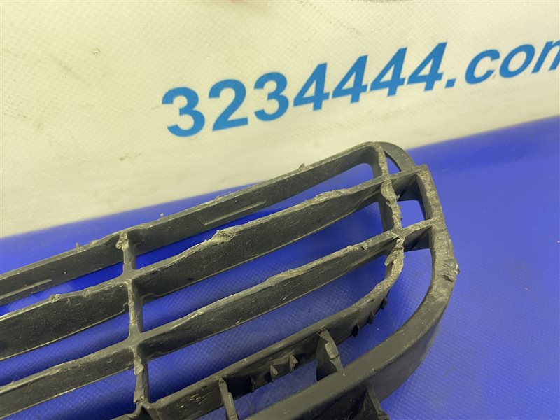 Решетка переднего бампера передняя CAMRY 40 06-11