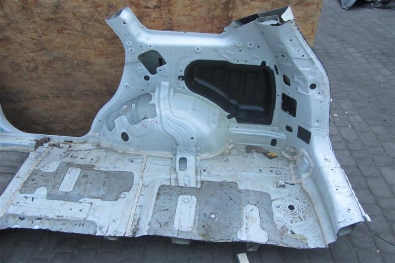 Четверть кузова задняя правый SORENTO UM 14- 2.2 Четверть кузова задняя правый SORENTO UM 14- 2.2