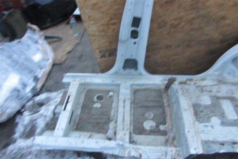 Четверть кузова задняя правый SORENTO UM 14- 2.2 Четверть кузова задняя правый SORENTO UM 14- 2.2