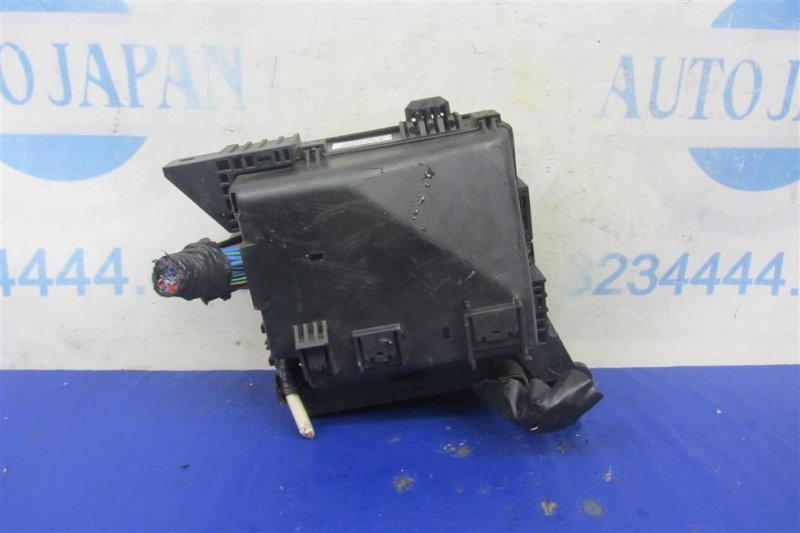 Блок предохранителей моторный отсек OUTLANDER 03-07 2005 Внедорожник 2.4