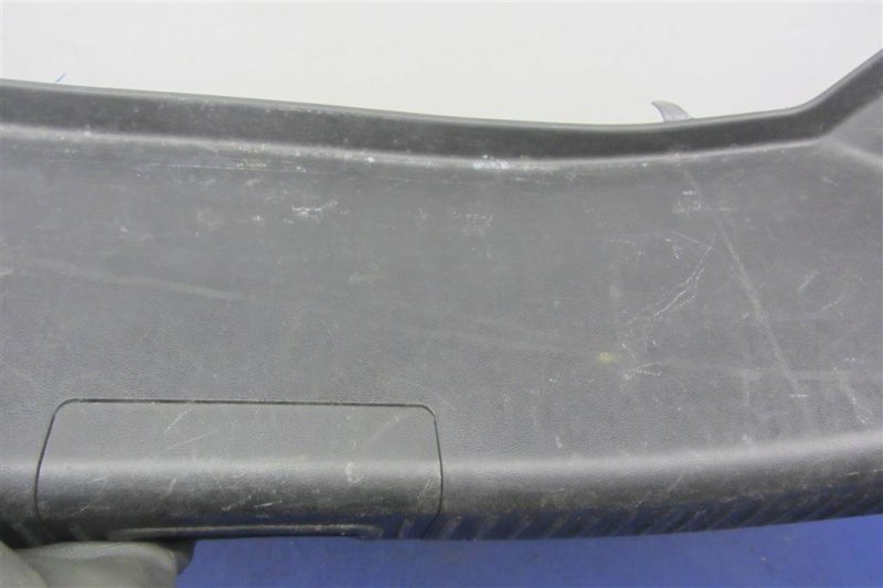 Накладка панели багажника внутренняя 6 GH 07-12 Накладка панели багажника внутренняя 6 GH 07-12