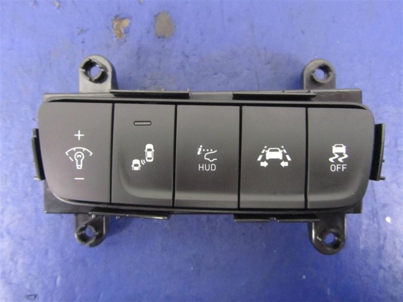 Блок кнопок торпедо HYUNDAI KONA OS 17-23 93710-J9110-TRY Б/У