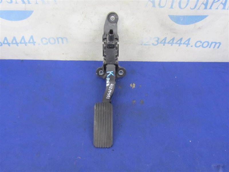Педаль газа HYUNDAI KONA OS 17-23 32700-F2100 Б/У