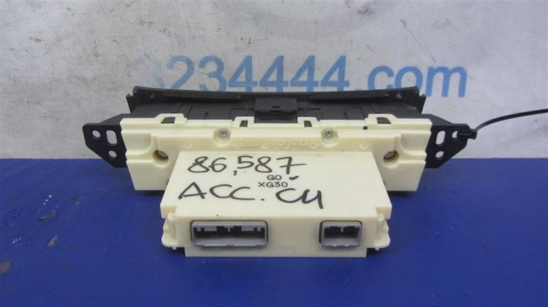 Блок управления печкой HONDA ACCORD CU8 / TSX 08-14