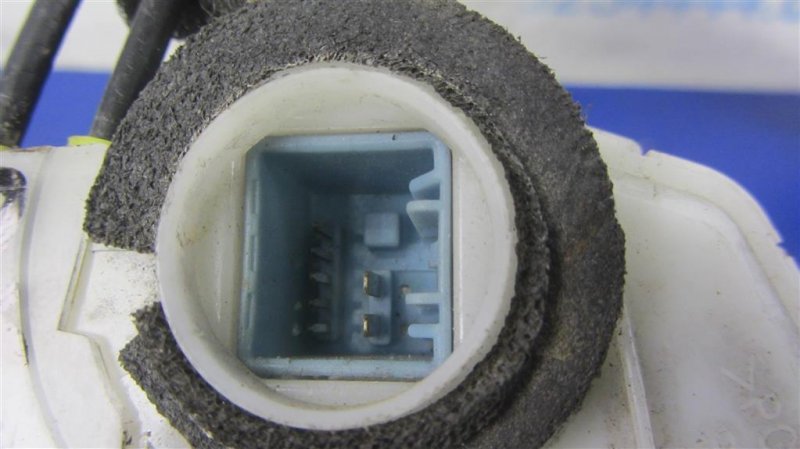 Замок двери передний правый ACCORD CU8 / TSX 08-14