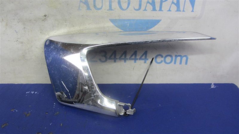 Накладка бампера левая MITSUBISHI ASX / OUTLANDER SPORT 10-21 2018 Внедорожник 2.0 6407A169 Б/У