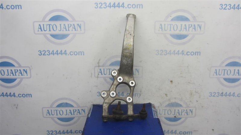 Кулак поворотный передний левый LEXUS GS350 GS300 05-11