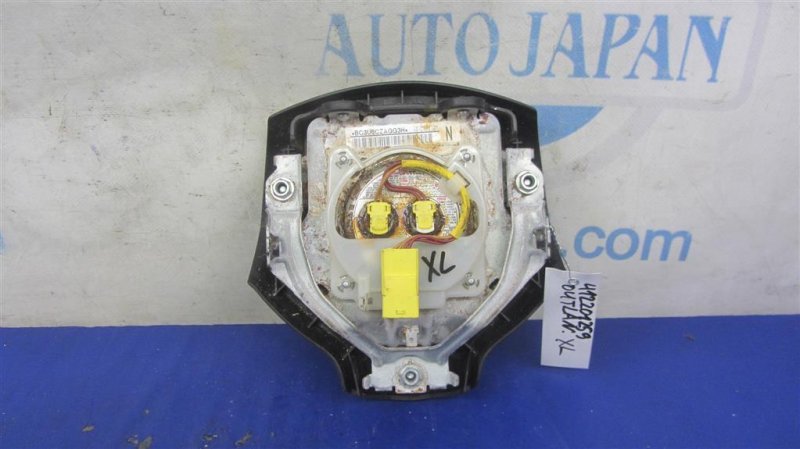 Подушка безопасности в руль MITSUBISHI OUTLANDER XL 05-13 Подушка безопасности в руль MITSUBISHI OUTLANDER XL 05-13