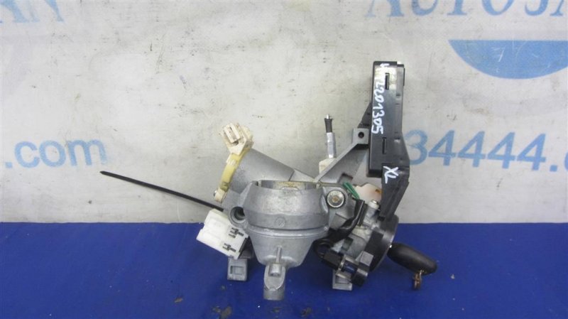 Запчасть замок зажигания MITSUBISHI OUTLANDER XL 05-13 MN101598 Б/У Замок зажигания MITSUBISHI OUTLANDER XL 05-13 MN101598 Б/У