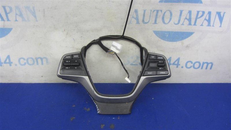 Кнопки на руль HYUNDAI ELANTRA AD 16- 2017 Седан 2.0 96700-F2030 Б/У