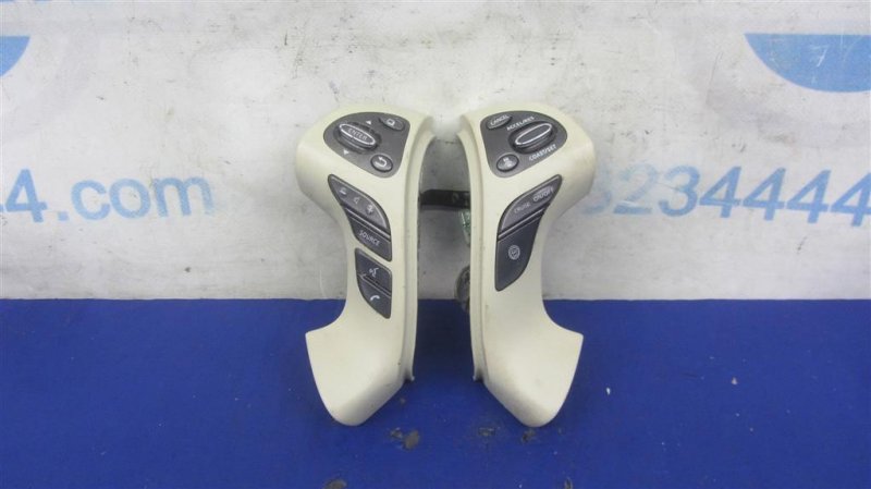 Запчасть кнопки на руль NISSAN PATHFINDER R52 12-21 25550-3KA2A Б/У Кнопки на руль NISSAN PATHFINDER R52 12-21 25550-3KA2A Б/У