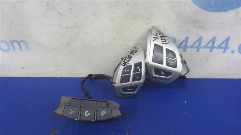 Кнопки на руль MITSUBISHI OUTLANDER XL 05-13 2006 Внедорожник 3.0 8701A087 Б/У
