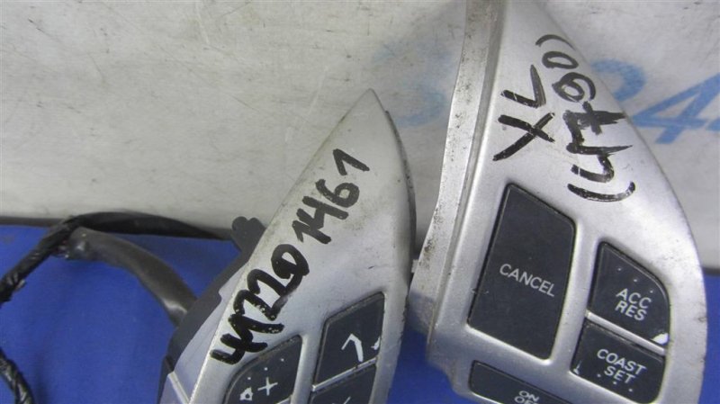 Кнопки на руль OUTLANDER XL 05-13 2006 Внедорожник 3.0