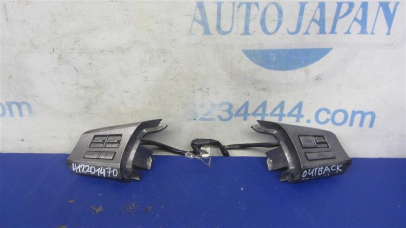 Запчасть кнопки на руль SUBARU OUTBACK 09-14 BR 2011 Внедорожник 2.5 83154AJ150 Б/У Кнопки на руль SUBARU OUTBACK 09-14 BR 2011 Внедорожник 2.5 83154AJ150 Б/У