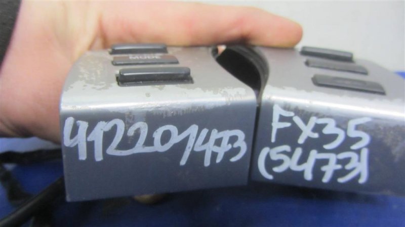 Кнопки на руль INFINITI FX S50 03-08 Внедорожник 3.5 Кнопки на руль INFINITI FX S50 03-08 Внедорожник 3.5