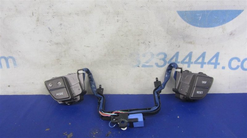 Кнопки на руль LEXUS LS460 06-12 2007 Седан 4.6 84240-50050 Б/У